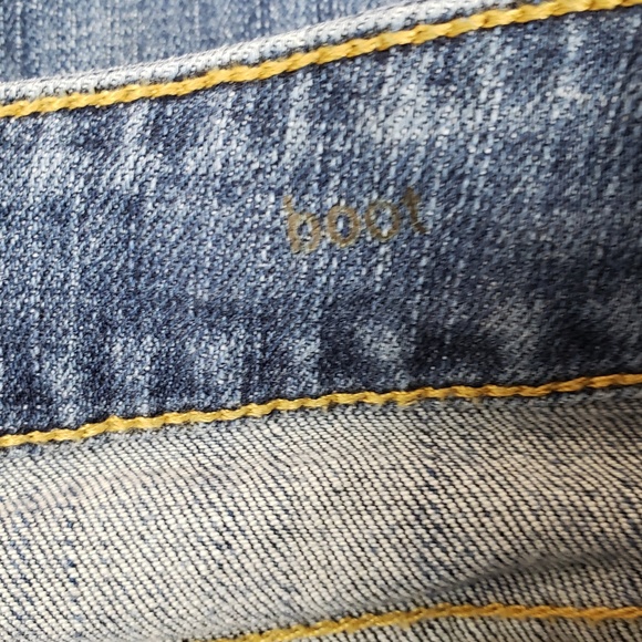 Simply Vera Vera Wang Boot Jeans - Picture 7 of 8